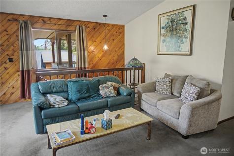 81 Golf Course Drive Pateros WA 98846
