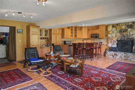 81 Golf Course Drive Pateros WA 98846