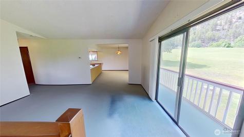 81 Golf Course Drive Pateros WA 98846