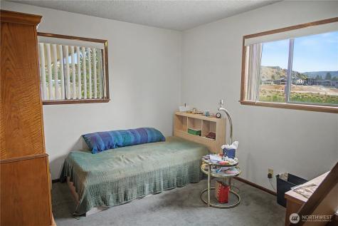 81 Golf Course Drive Pateros WA 98846