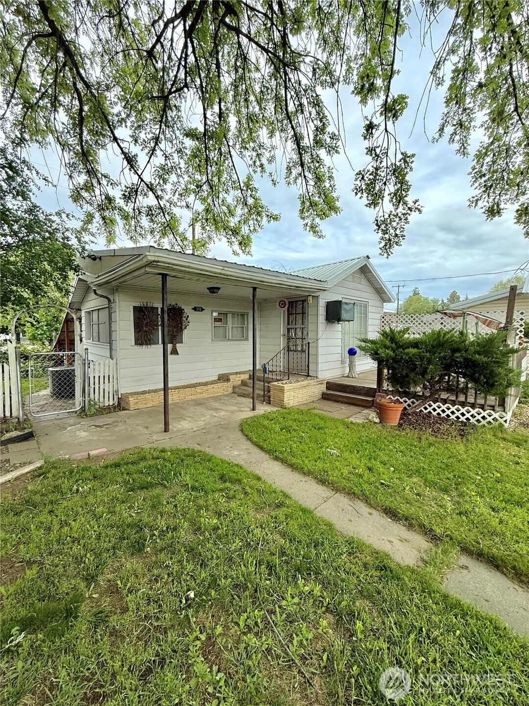 318 Birch Street S Omak WA 98841