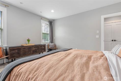 902 Captain Bay Court Lynden WA 98264
