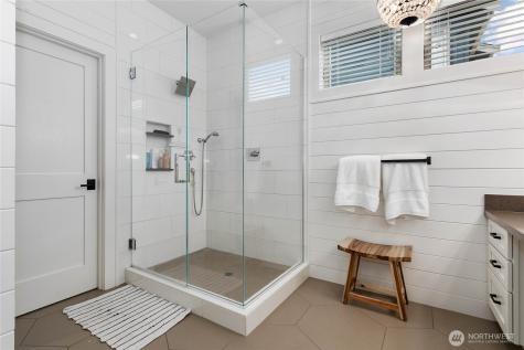 902 Captain Bay Court Lynden WA 98264