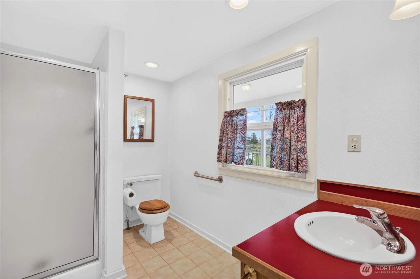 211 S Welcome Slough Road Cathlamet WA 98612