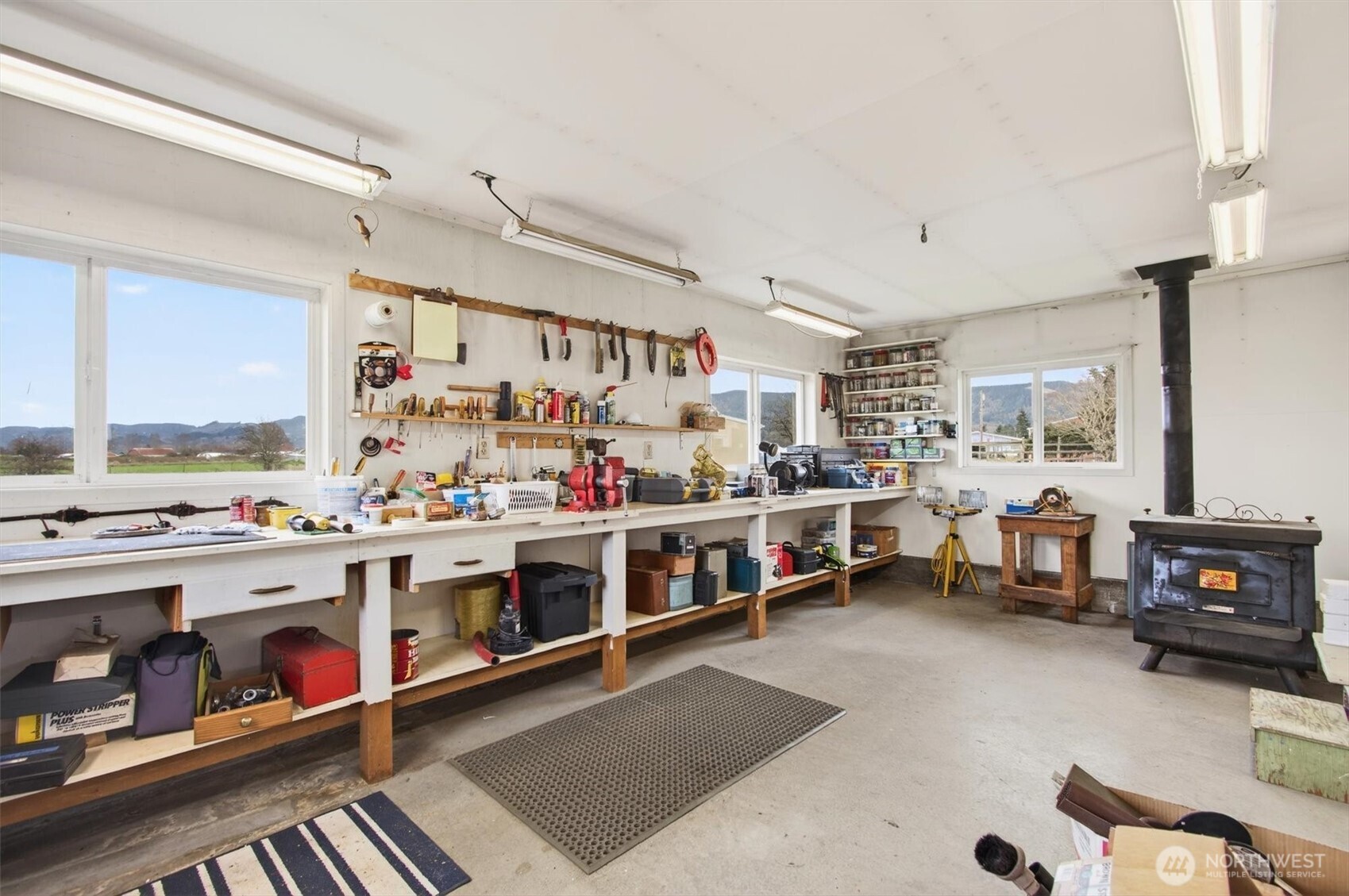 211 S Welcome Slough Road Cathlamet WA 98612