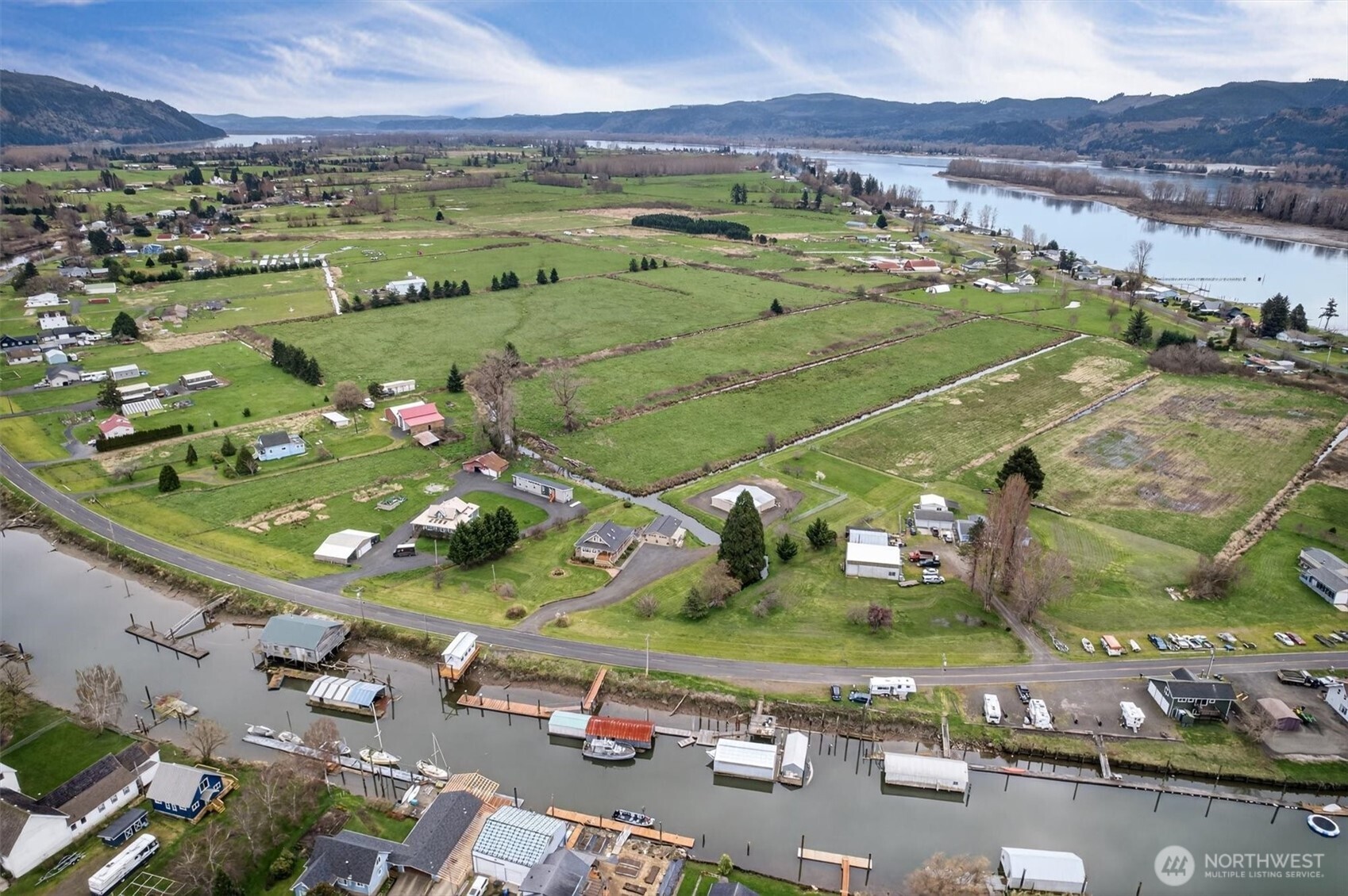 211 S Welcome Slough Road Cathlamet WA 98612