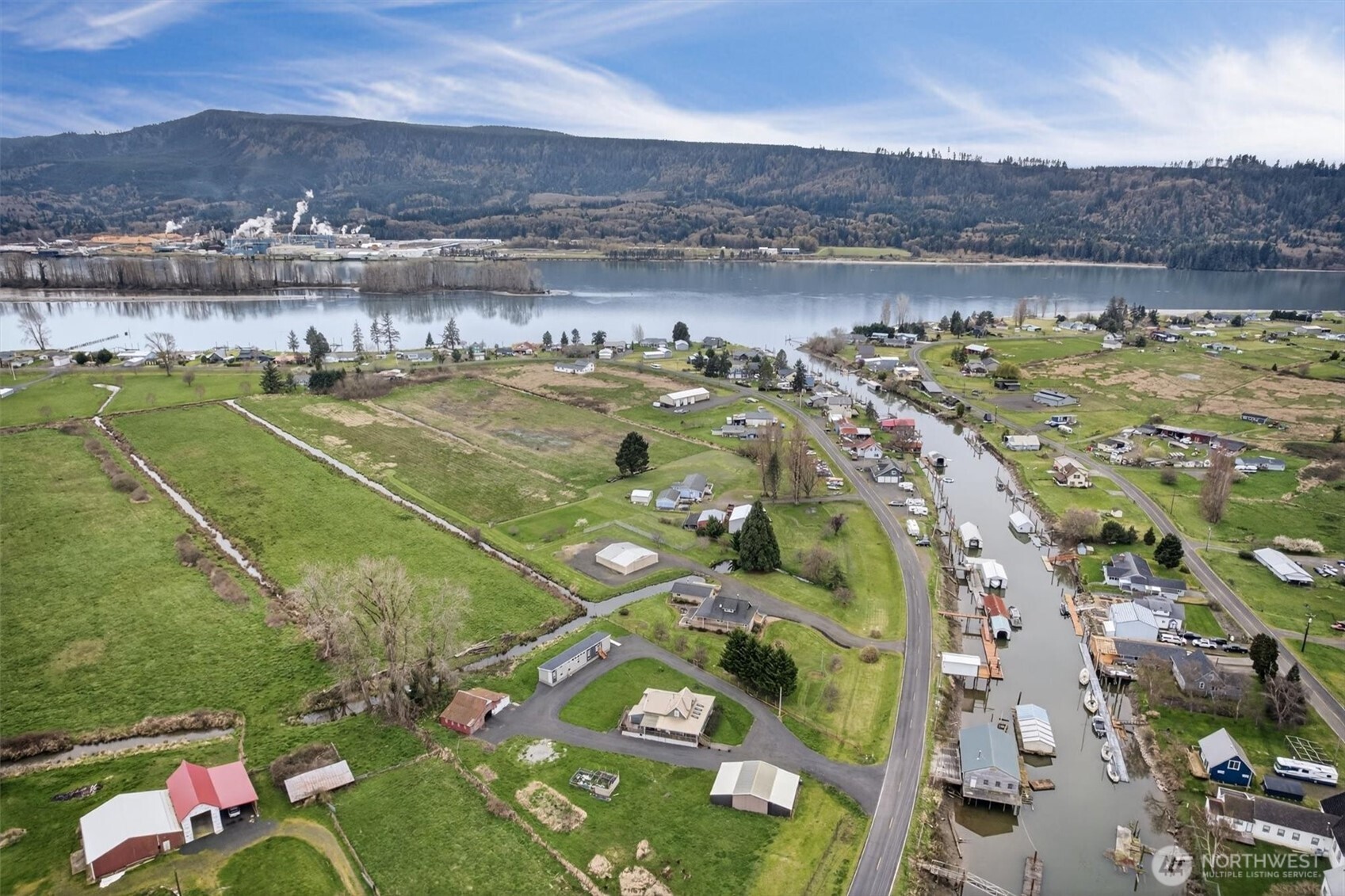 211 S Welcome Slough Road Cathlamet WA 98612