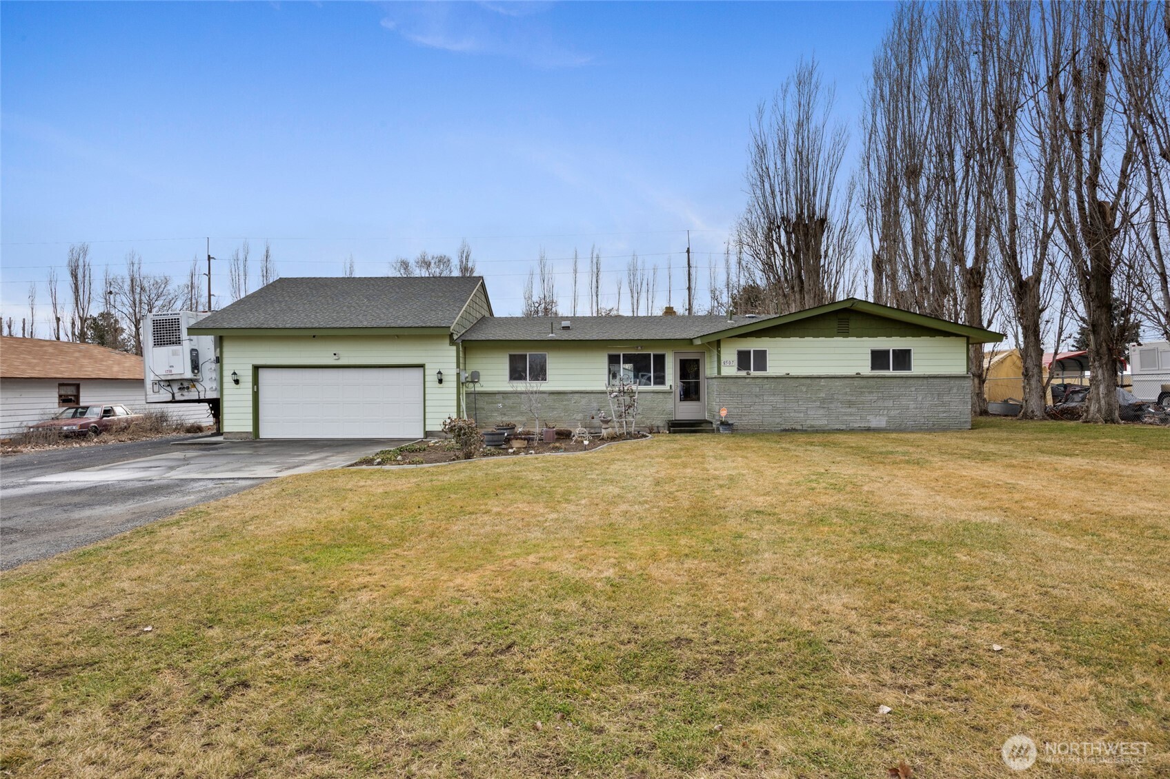 8507 NE Hillcrest Drive Moses Lake WA 98837