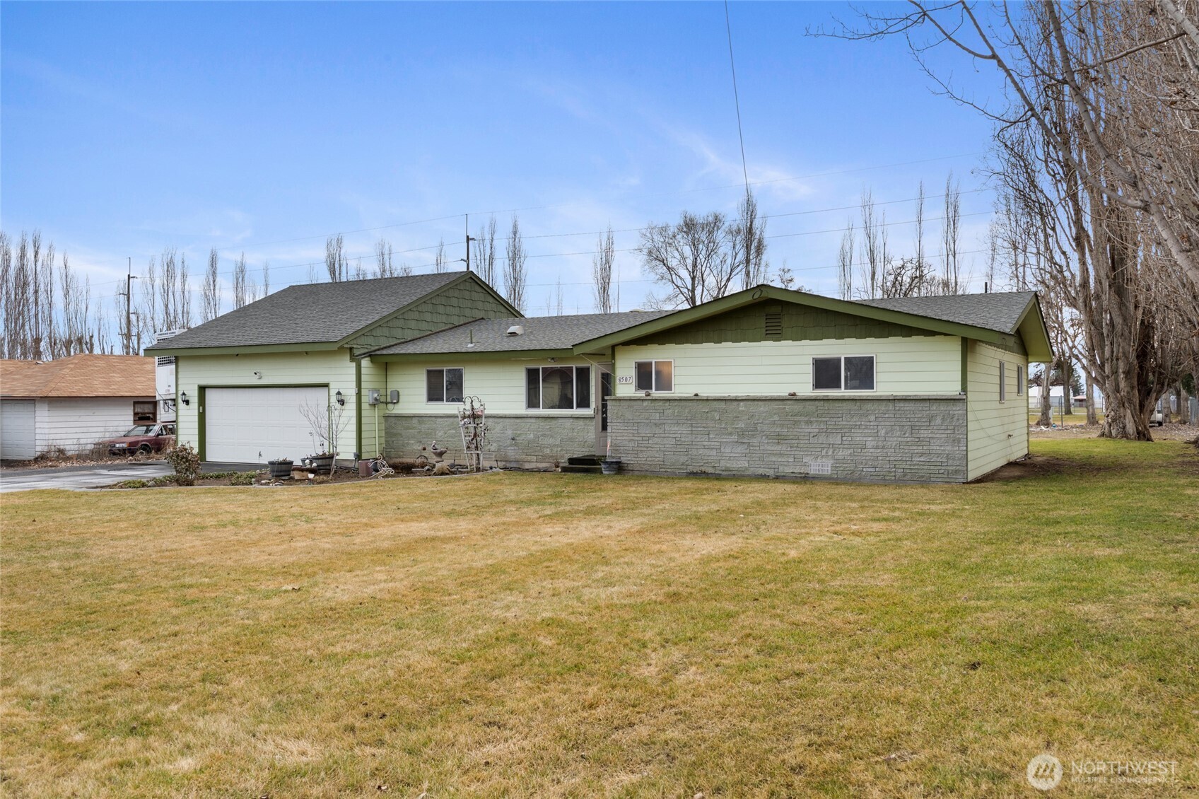 8507 NE Hillcrest Drive Moses Lake WA 98837
