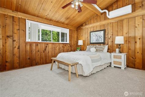 31025 E Lake Morton Drive SE Kent WA 98042