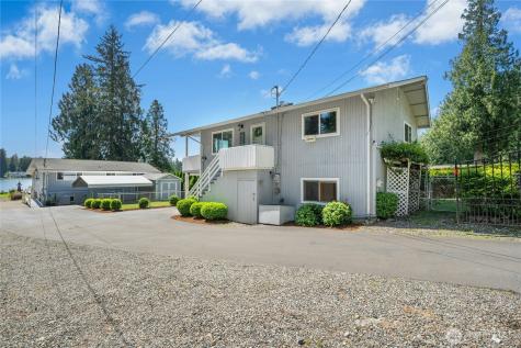 31025 E Lake Morton Drive SE Kent WA 98042