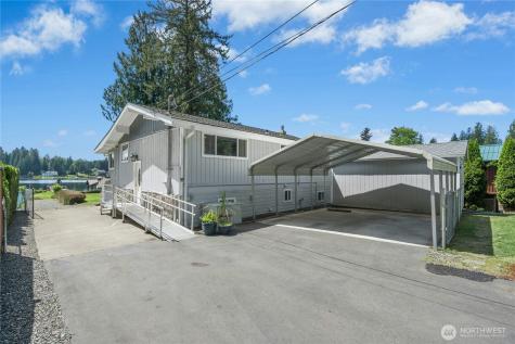 31025 E Lake Morton Drive SE Kent WA 98042