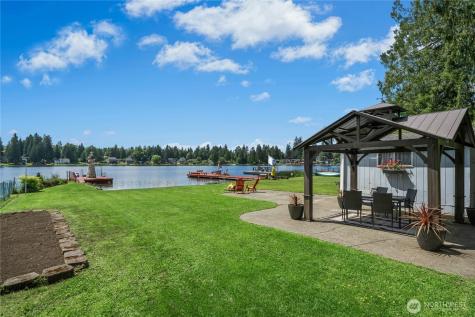 31025 E Lake Morton Drive SE Kent WA 98042