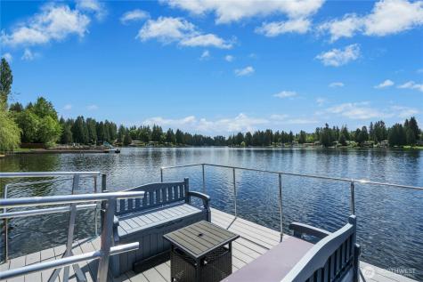 31025 E Lake Morton Drive SE Kent WA 98042