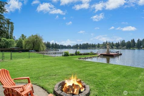 31025 E Lake Morton Drive SE Kent WA 98042