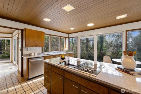 12809 3rd Avenue Ct E Tacoma WA 98445