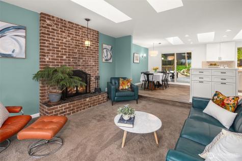 23705 7th Avenue W Bothell WA 98021