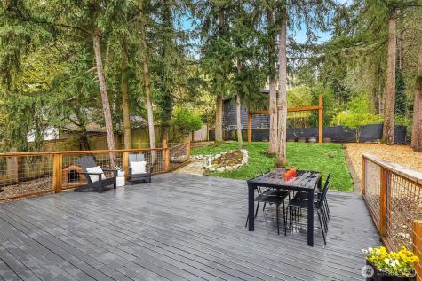 23705 7th Avenue W Bothell WA 98021