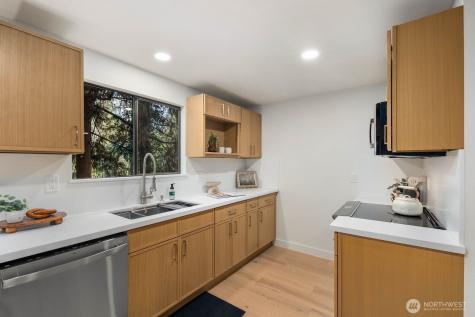 25529 SE 159th Street Issaquah WA 98027