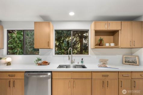 25529 SE 159th Street Issaquah WA 98027