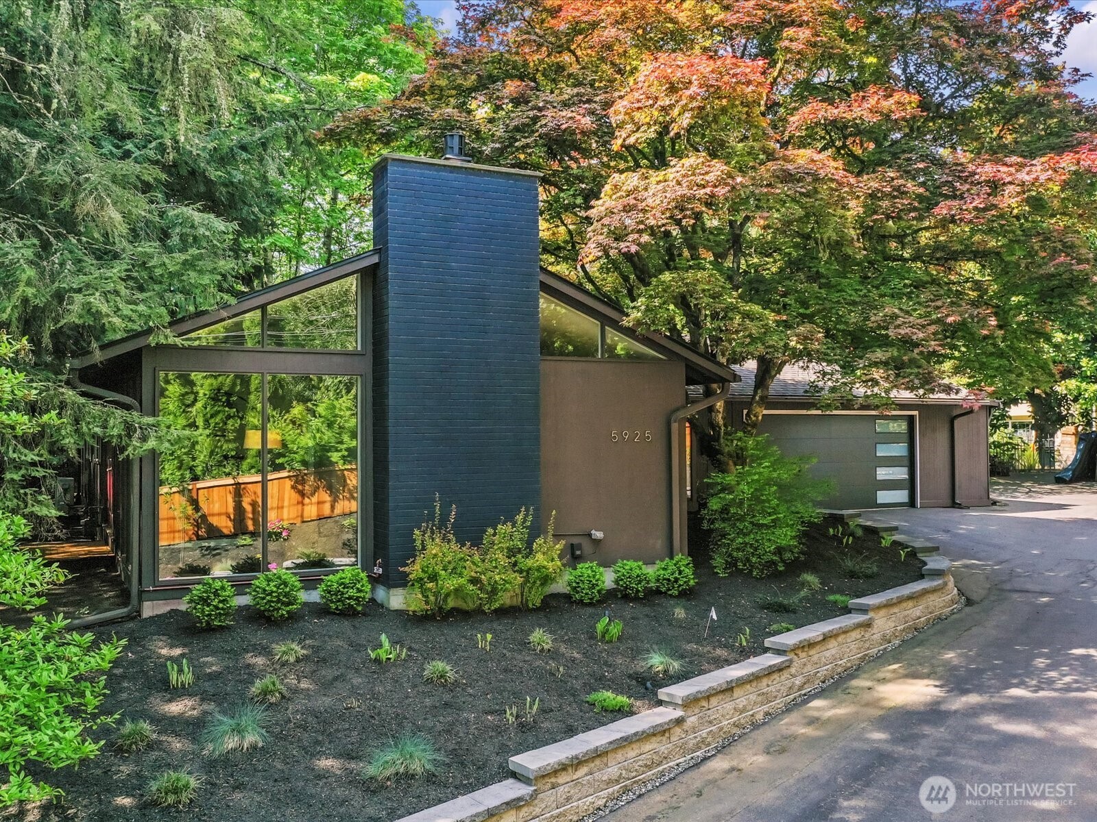 5925 NE 202nd Lane Kenmore WA 98208