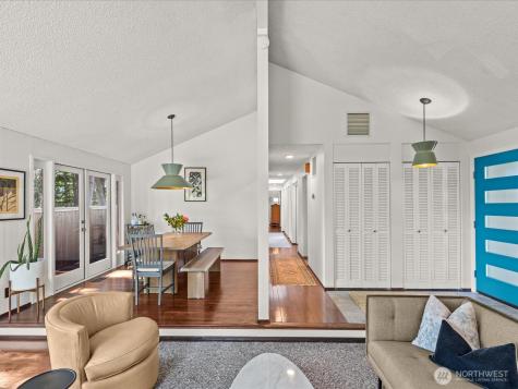 5925 NE 202nd Lane Kenmore WA 98208