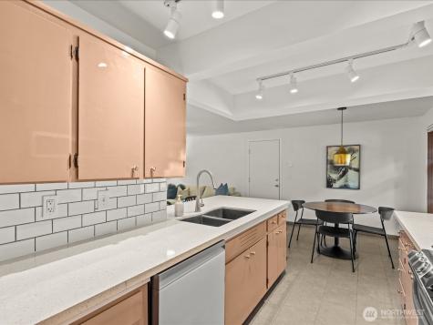 5925 NE 202nd Lane Kenmore WA 98208