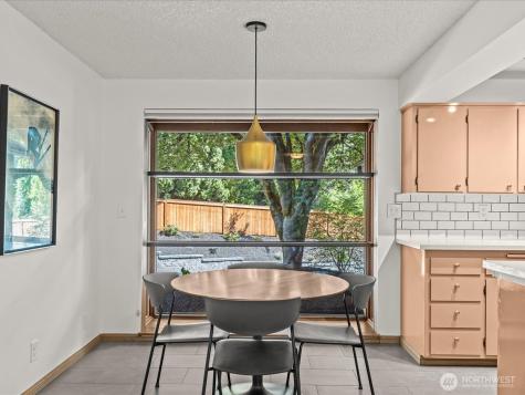 5925 NE 202nd Lane Kenmore WA 98208