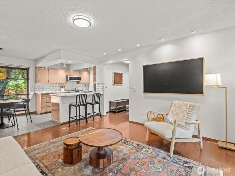 5925 NE 202nd Lane Kenmore WA 98208