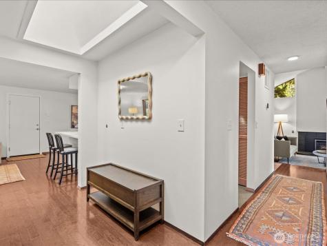 5925 NE 202nd Lane Kenmore WA 98208