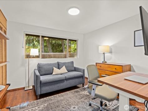 5925 NE 202nd Lane Kenmore WA 98208