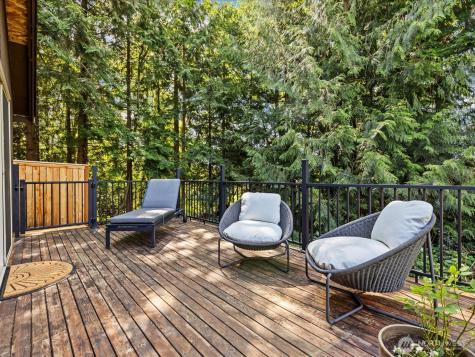 5925 NE 202nd Lane Kenmore WA 98208