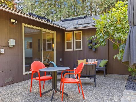 5925 NE 202nd Lane Kenmore WA 98208