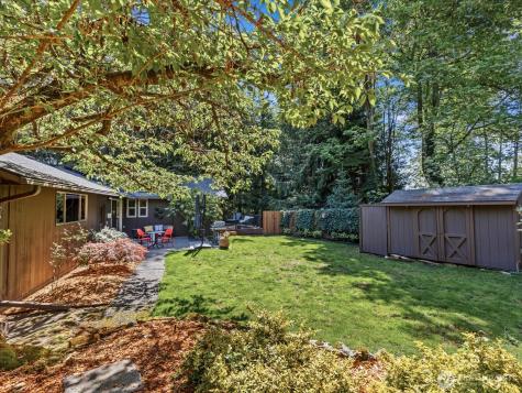 5925 NE 202nd Lane Kenmore WA 98208