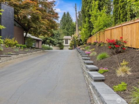 5925 NE 202nd Lane Kenmore WA 98208