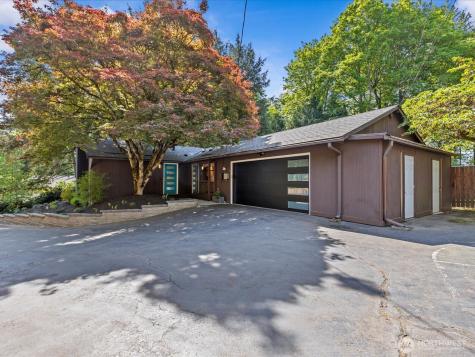 5925 NE 202nd Lane Kenmore WA 98208