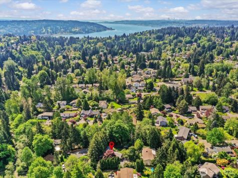 5925 NE 202nd Lane Kenmore WA 98208