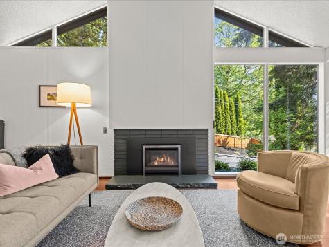 5925 NE 202nd Lane Kenmore WA 98208