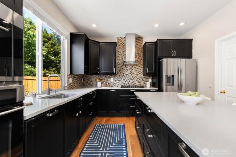 517 Pasco Place NE Renton WA 98059