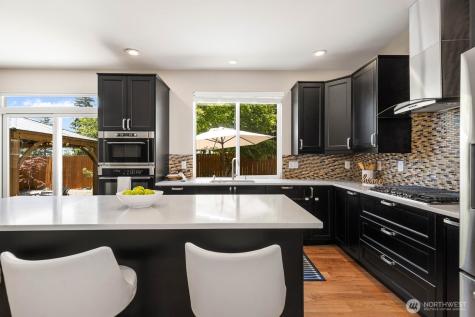 517 Pasco Place NE Renton WA 98059
