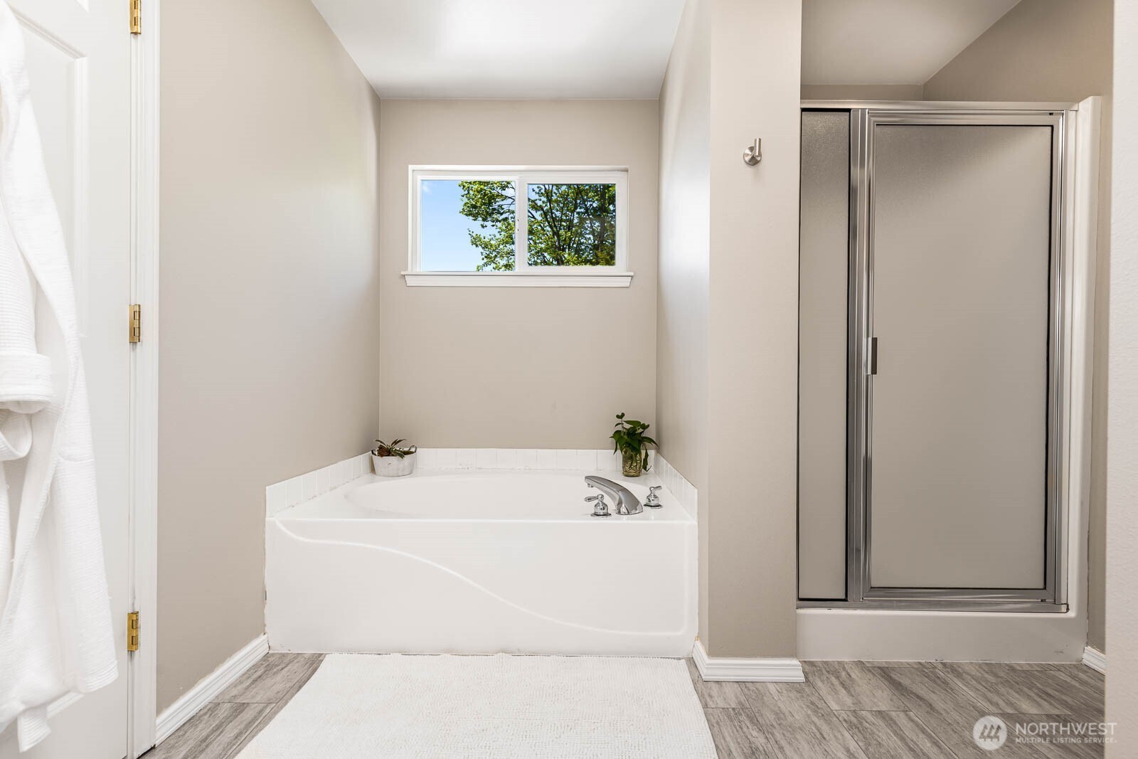 517 Pasco Place NE Renton WA 98059
