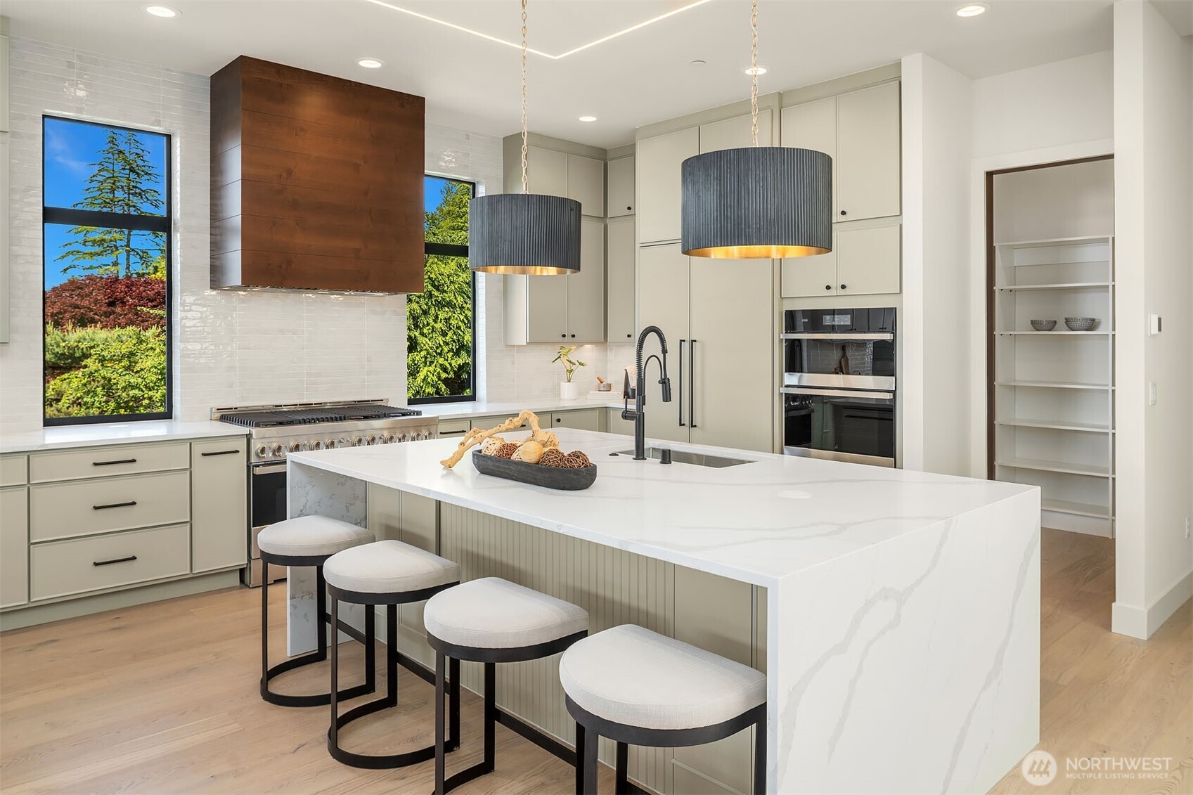 17626 Talbot Road Edmonds WA 98026