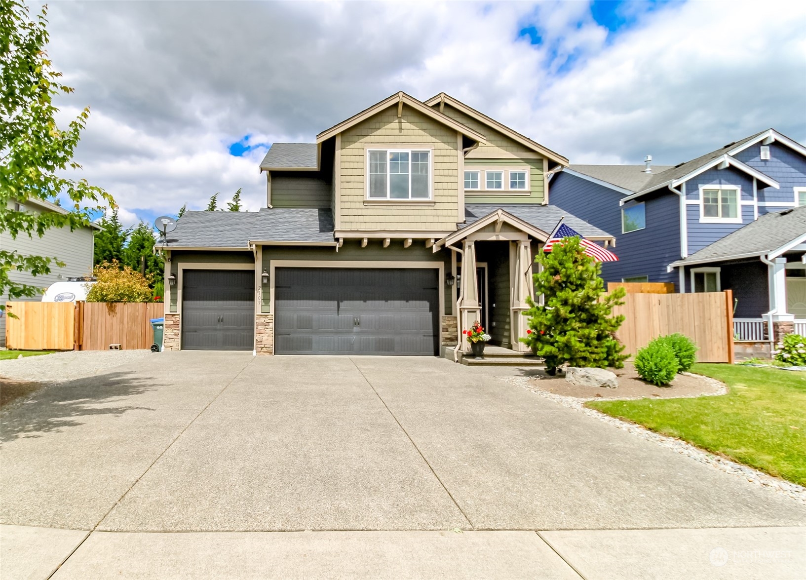 2109 5th Avenue Nw Puyallup WA 98371