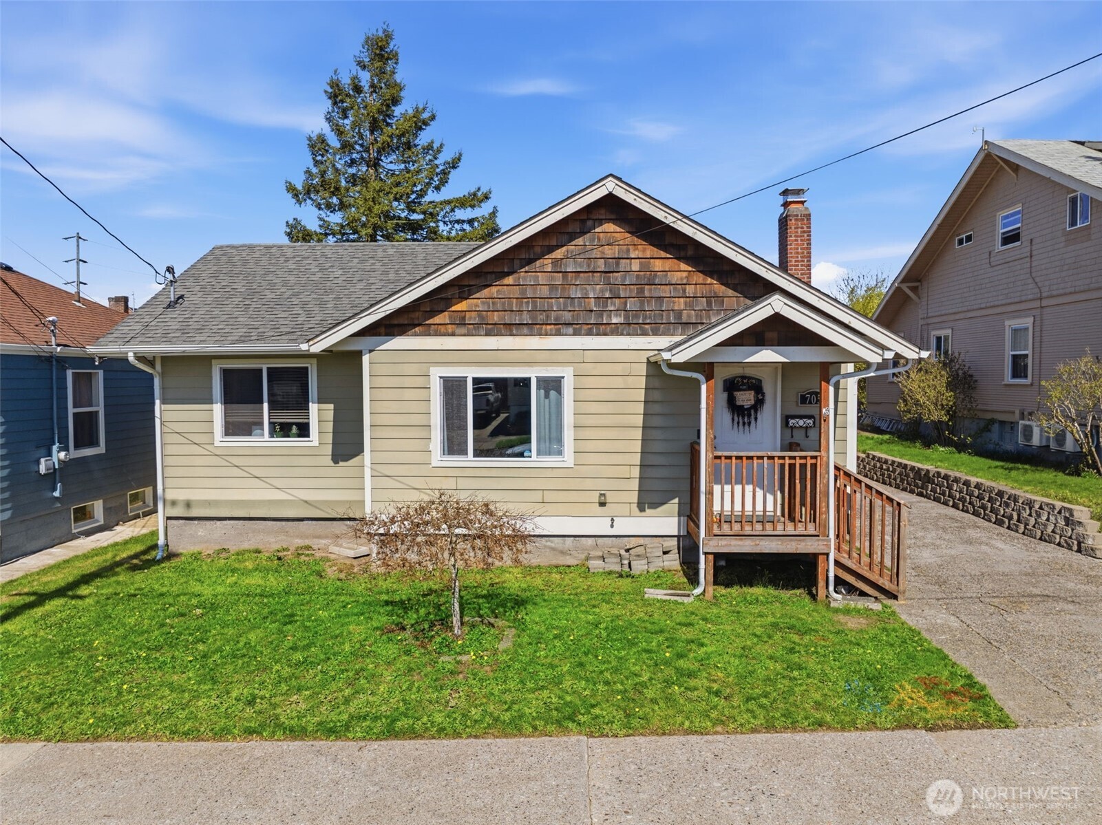 705 Cowlitz Way Kelso WA 98626
