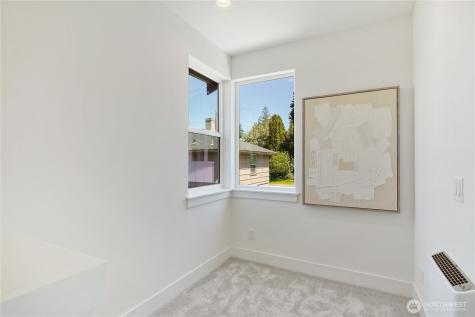 9013 14th Avenue SW Seattle WA 98106