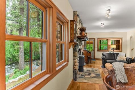 201 Libby Creek Road Carlton WA 98814