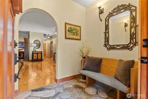 201 Libby Creek Road Carlton WA 98814