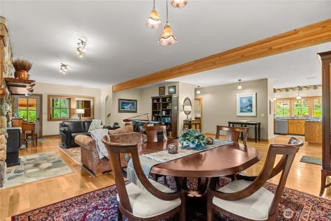 201 Libby Creek Road Carlton WA 98814