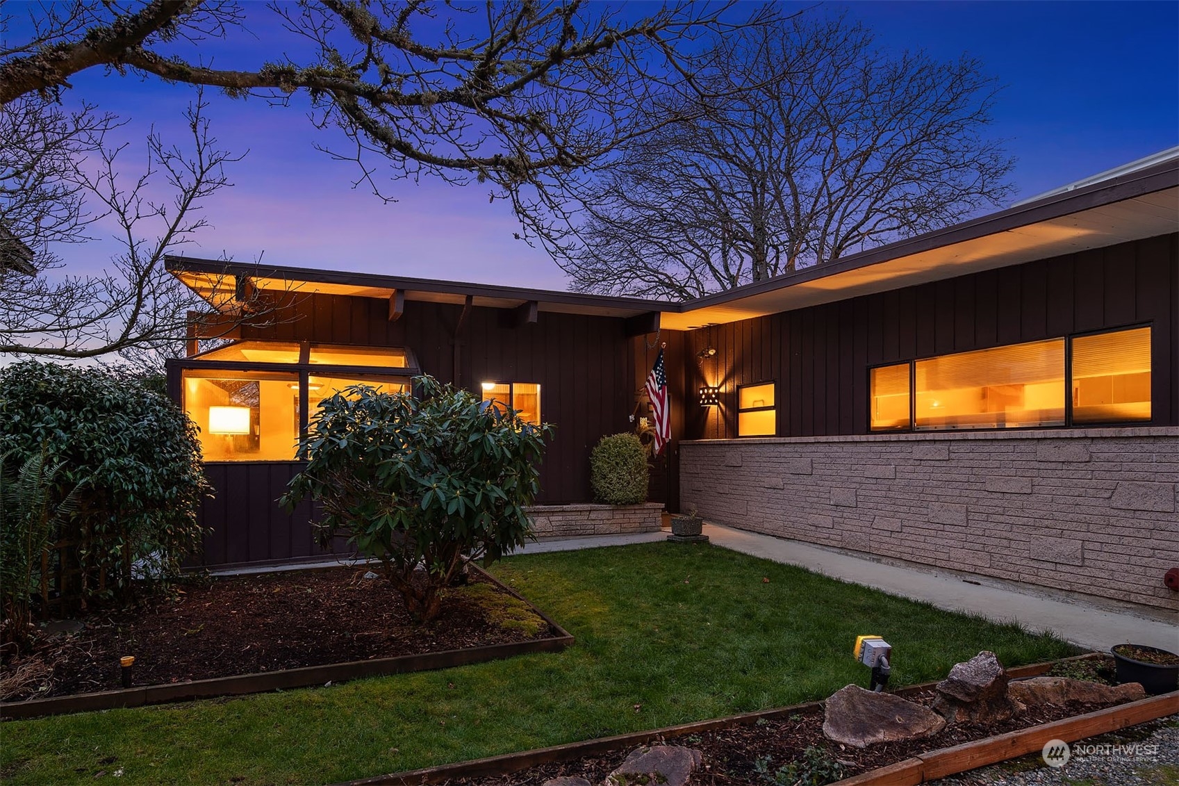 3713 E Lake Sammamish Shore Lane SE Sammamish WA 98075