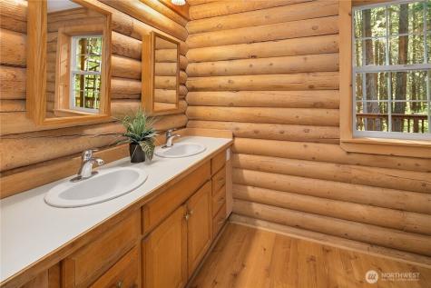 551 Pioneer Trail Cle Elum WA 98922
